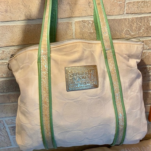 Coach Tote - Picture 3 of 14